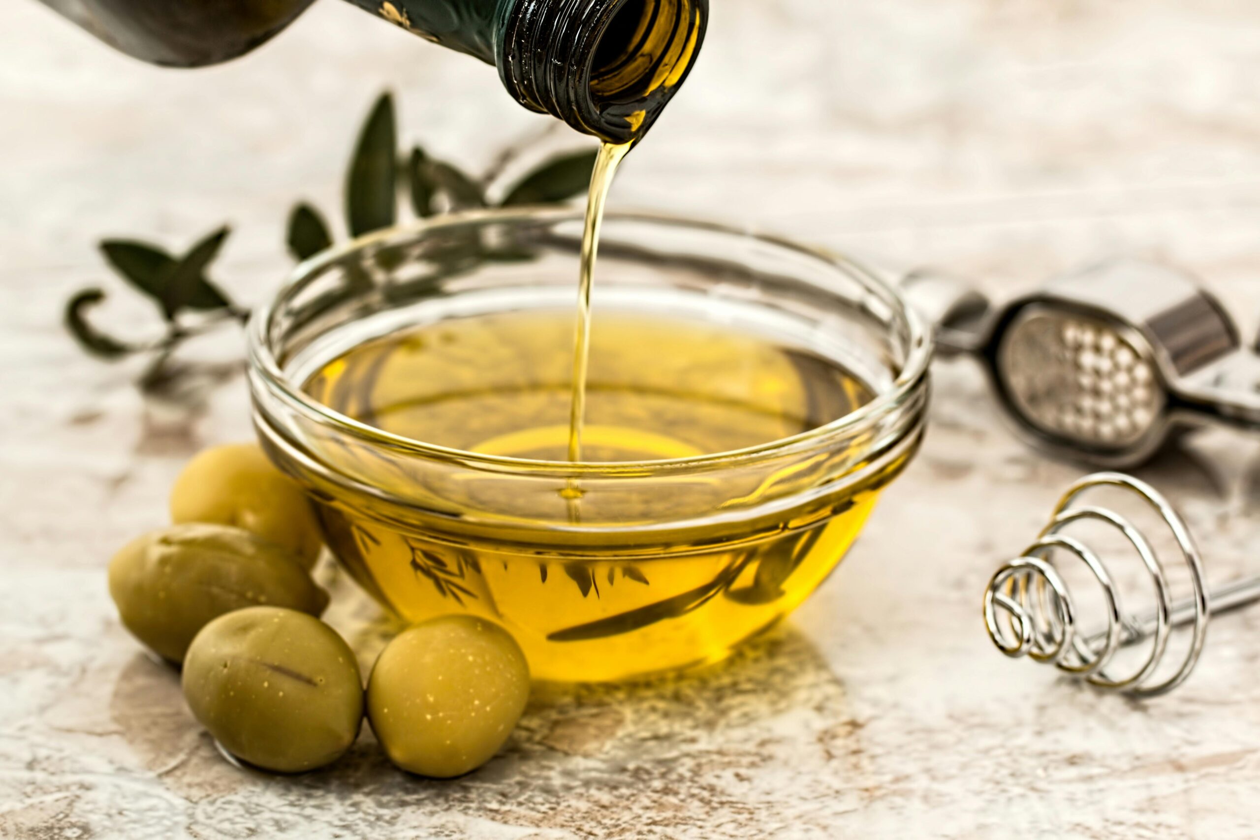 9 Amazing Olive Oil Benefits for Skin You Must Know