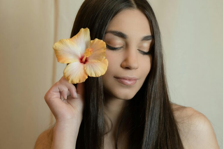 Hibiscus Benefits for Hair Growth, Shine & Strength