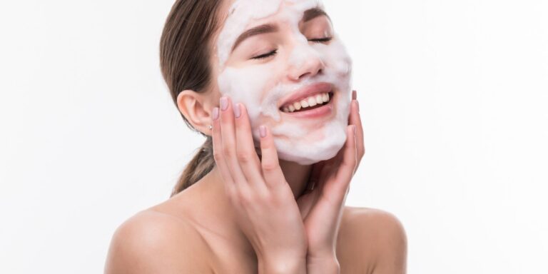 Salicylic Acid Face Wash Benefits