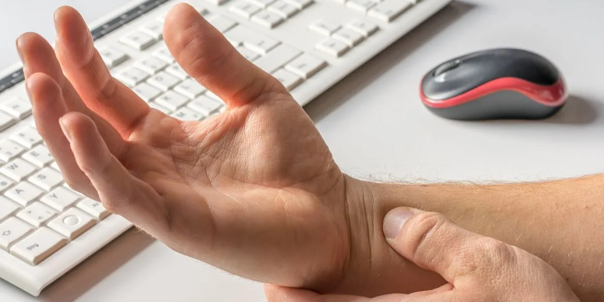 Why an Electric Hand Massager with Heat is the Real Solution for Repetitive Strain
